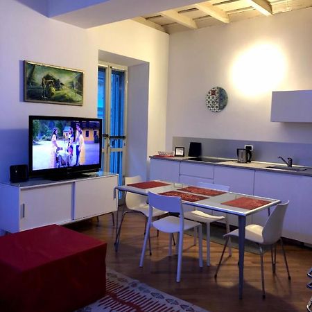 Emma Home Adiacente Alla Piazza Ducale Vigevano Exteriör bild