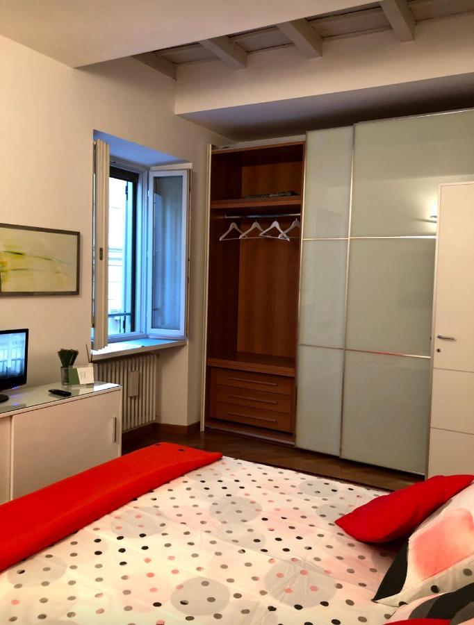 Emma Home Adiacente Alla Piazza Ducale Vigevano Exteriör bild