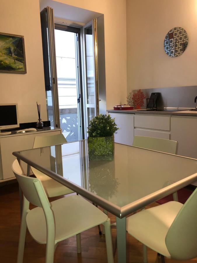 Emma Home Adiacente Alla Piazza Ducale Vigevano Exteriör bild