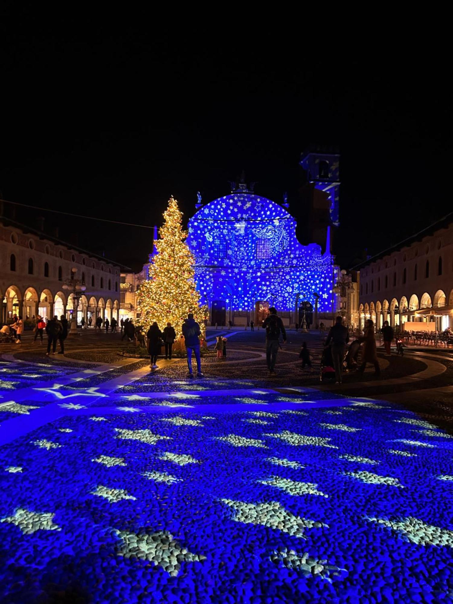 Emma Home Adiacente Alla Piazza Ducale Vigevano Exteriör bild