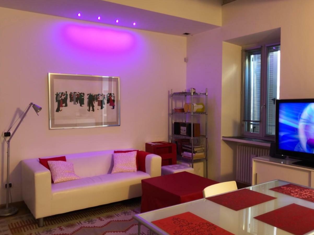 Emma Home Adiacente Alla Piazza Ducale Vigevano Exteriör bild