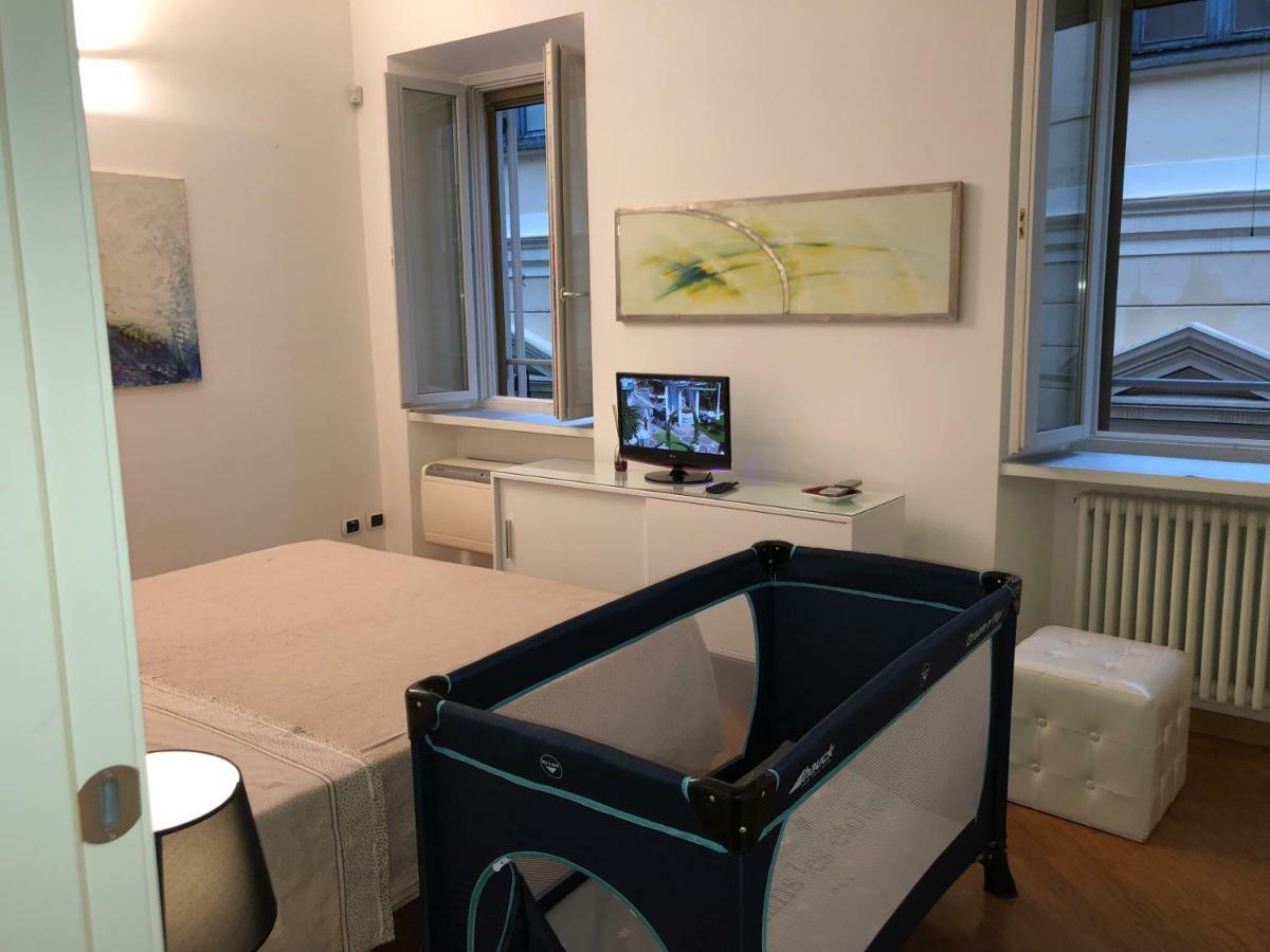 Emma Home Adiacente Alla Piazza Ducale Vigevano Exteriör bild